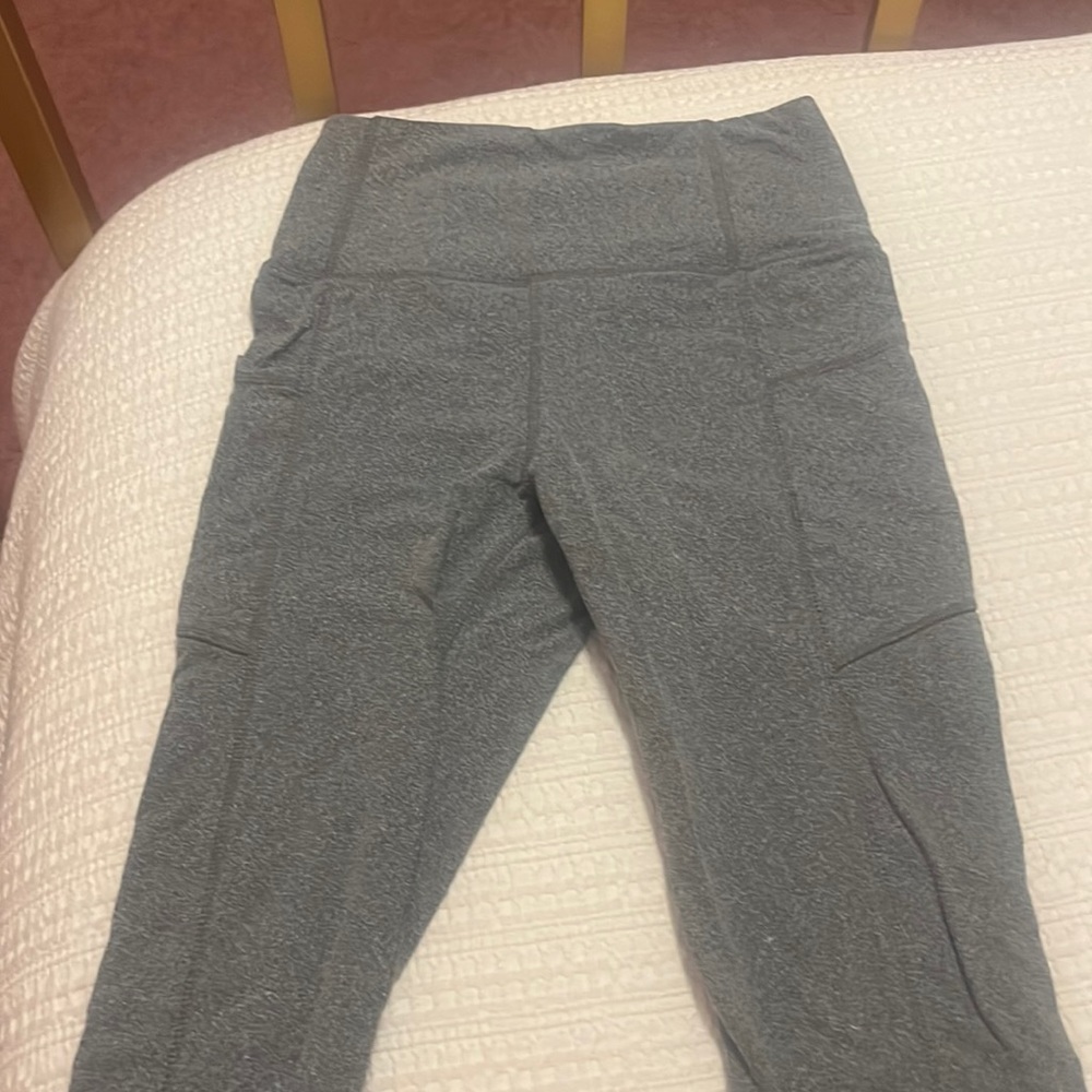 grey leggings